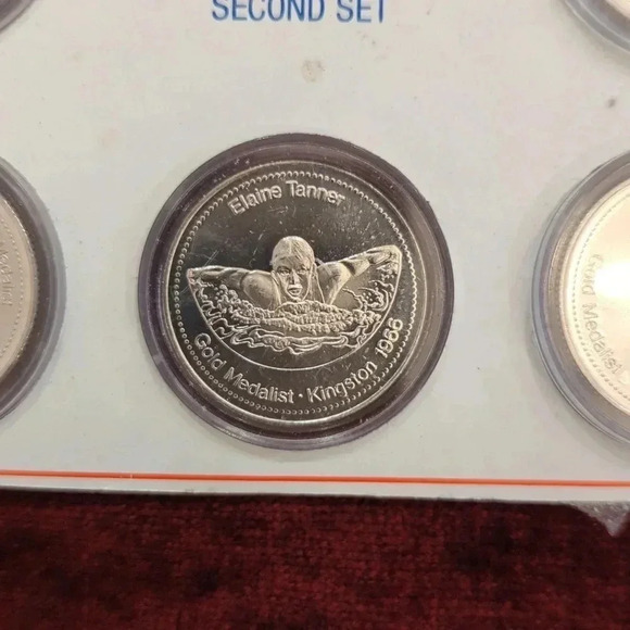 Edmonton Commonwealth Games Commemorative Medallions (2) - Picture 5 of 7